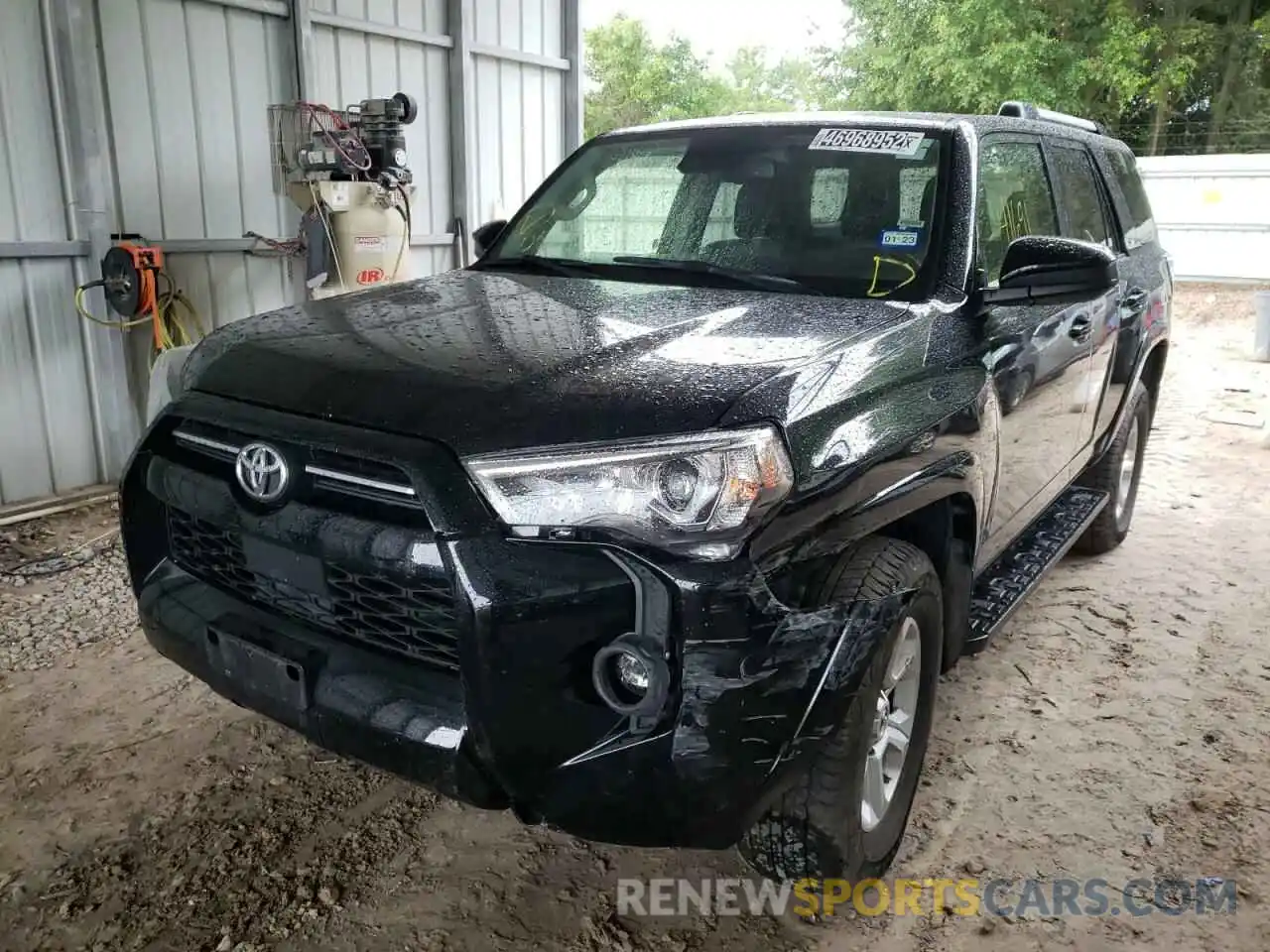 2 Photograph of a damaged car JTEMU5JR7M5900818 TOYOTA 4RUNNER 2021