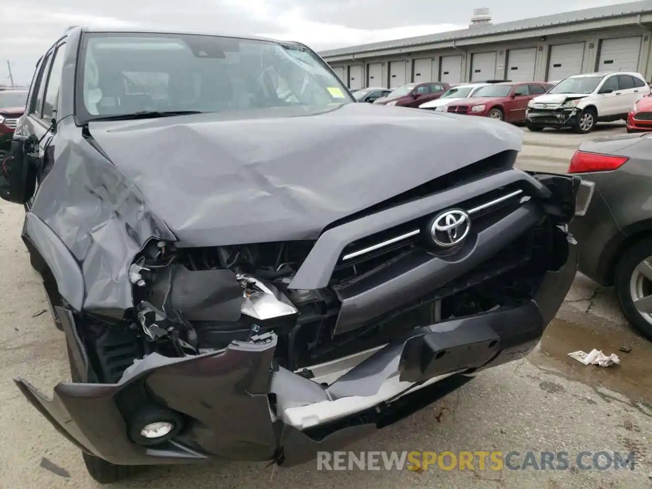 7 Photograph of a damaged car JTEMU5JR7M5908739 TOYOTA 4RUNNER 2021