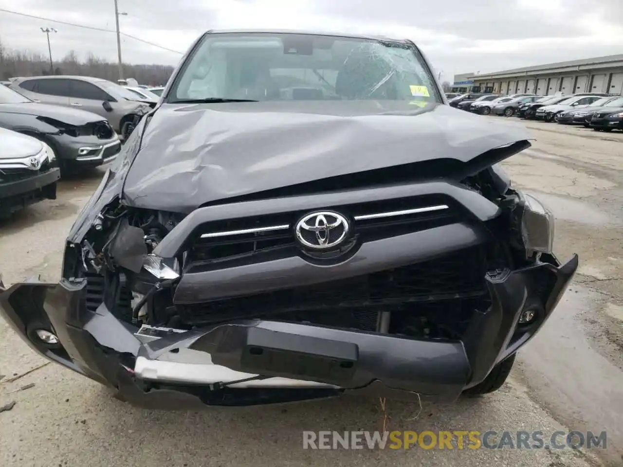 9 Photograph of a damaged car JTEMU5JR7M5908739 TOYOTA 4RUNNER 2021