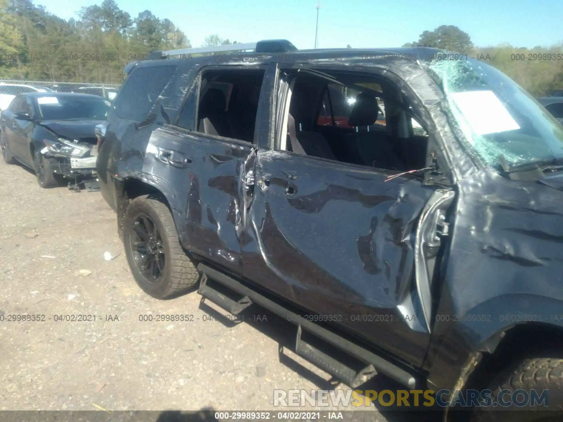 6 Photograph of a damaged car JTEMU5JR8M5839334 TOYOTA 4RUNNER 2021