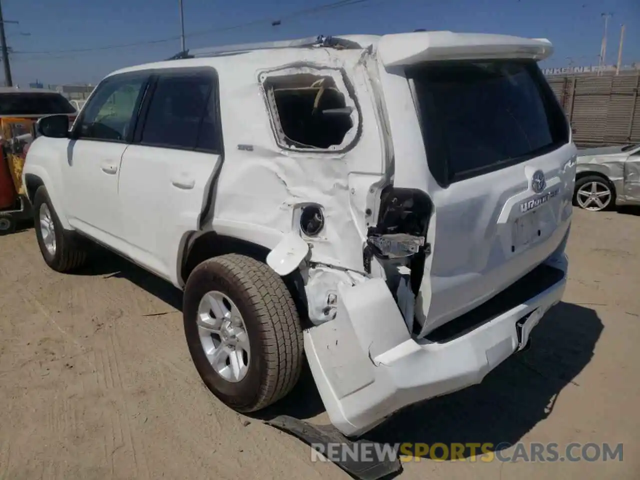 3 Photograph of a damaged car JTEMU5JR8M5866145 TOYOTA 4RUNNER 2021