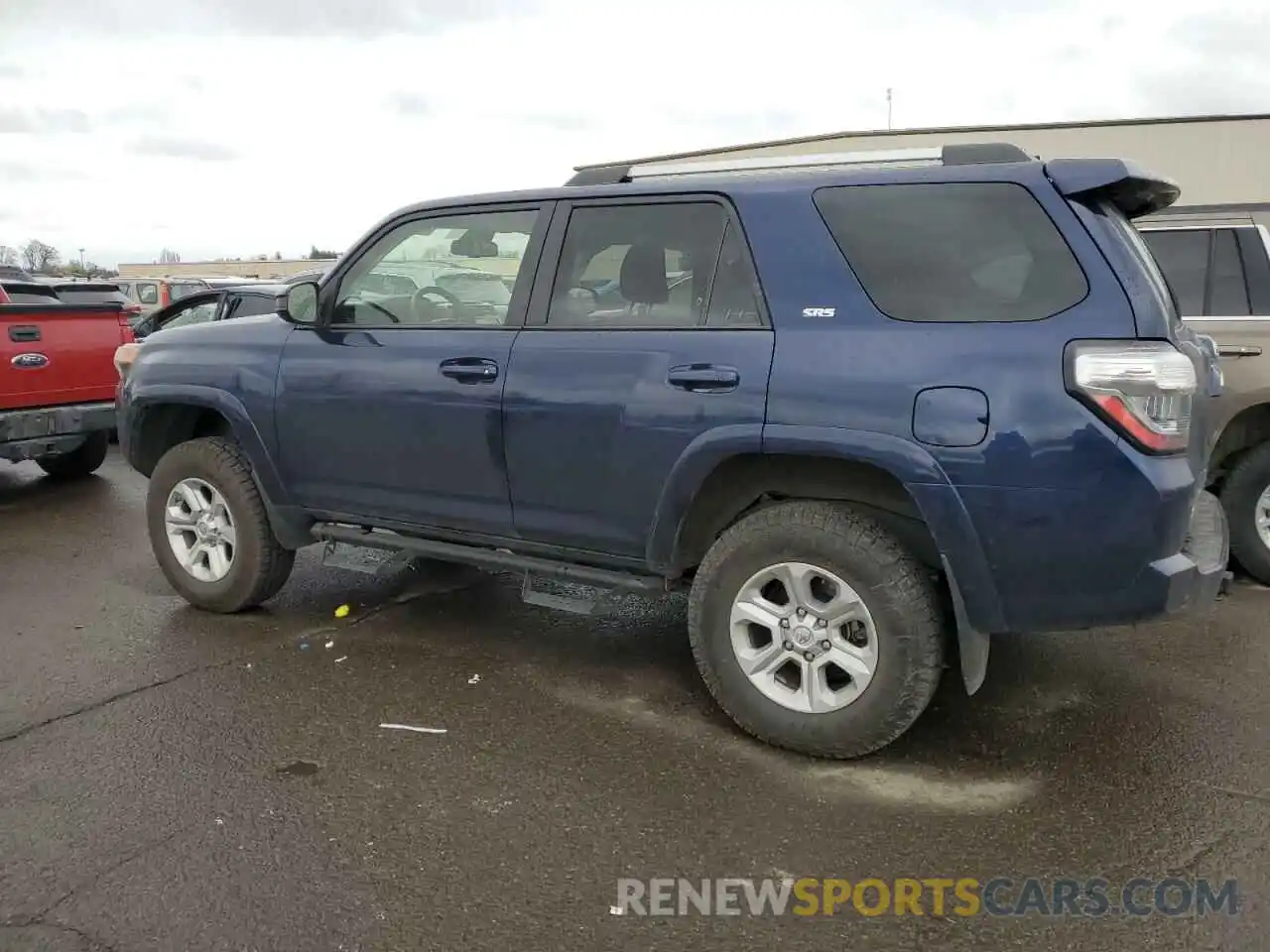 2 Photograph of a damaged car JTEMU5JR8M5870079 TOYOTA 4RUNNER 2021