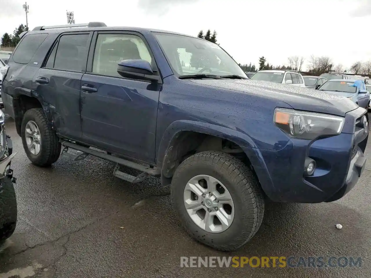 4 Photograph of a damaged car JTEMU5JR8M5870079 TOYOTA 4RUNNER 2021