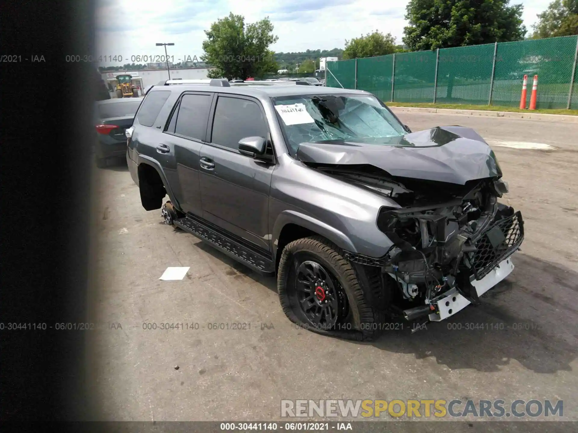 1 Photograph of a damaged car JTEMU5JR8M5876156 TOYOTA 4RUNNER 2021