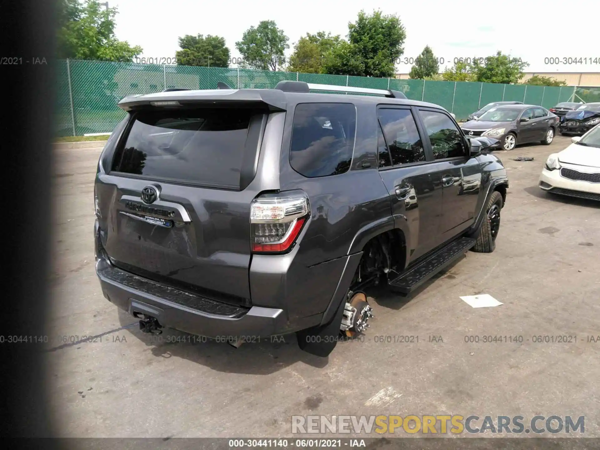 4 Фотография поврежденного автомобиля JTEMU5JR8M5876156 TOYOTA 4RUNNER 2021