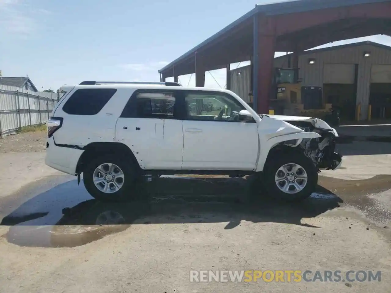 9 Photograph of a damaged car JTEMU5JR8M5883494 TOYOTA 4RUNNER 2021