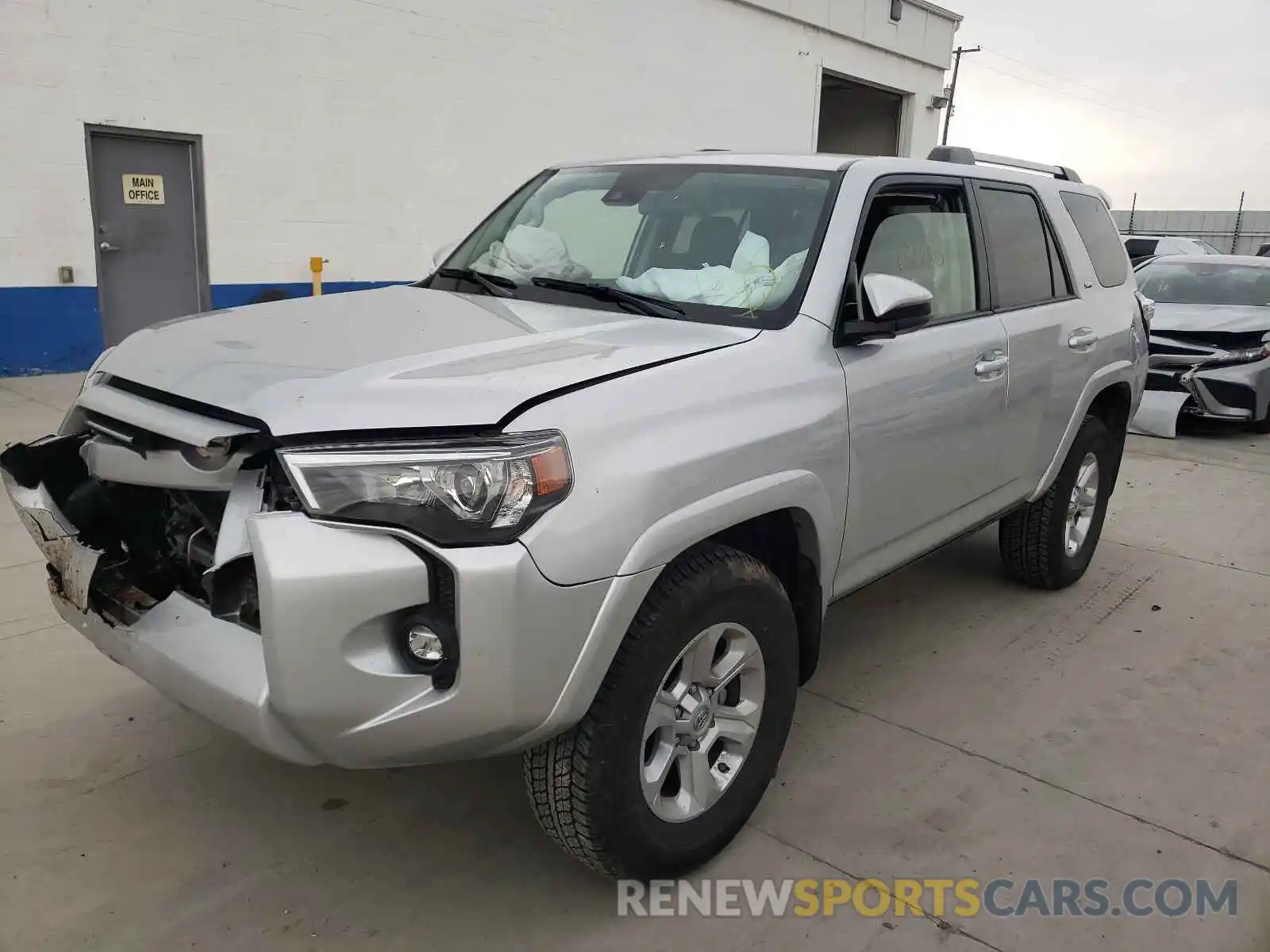 2 Photograph of a damaged car JTEMU5JR8M5930216 TOYOTA 4RUNNER 2021