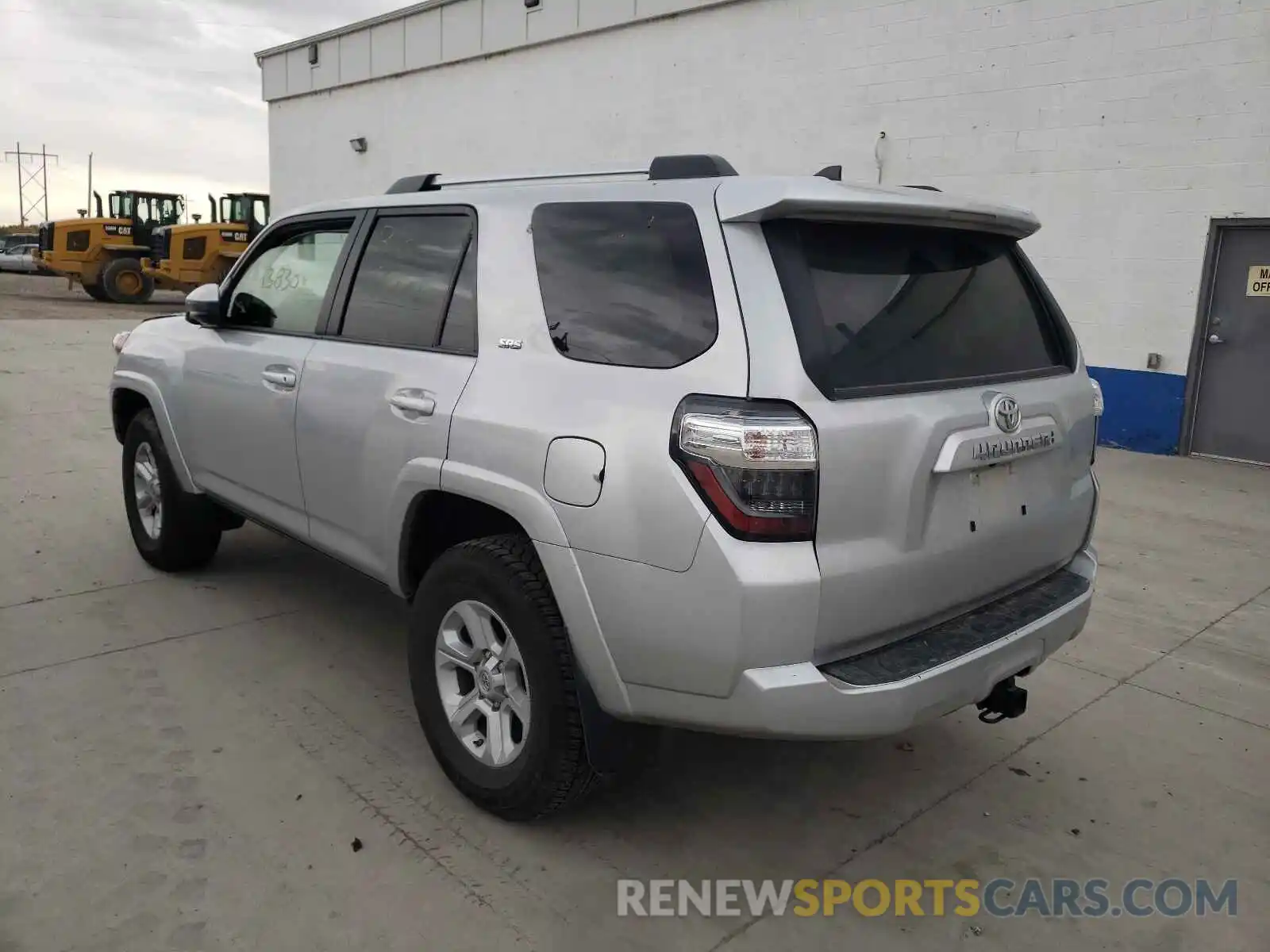 3 Photograph of a damaged car JTEMU5JR8M5930216 TOYOTA 4RUNNER 2021