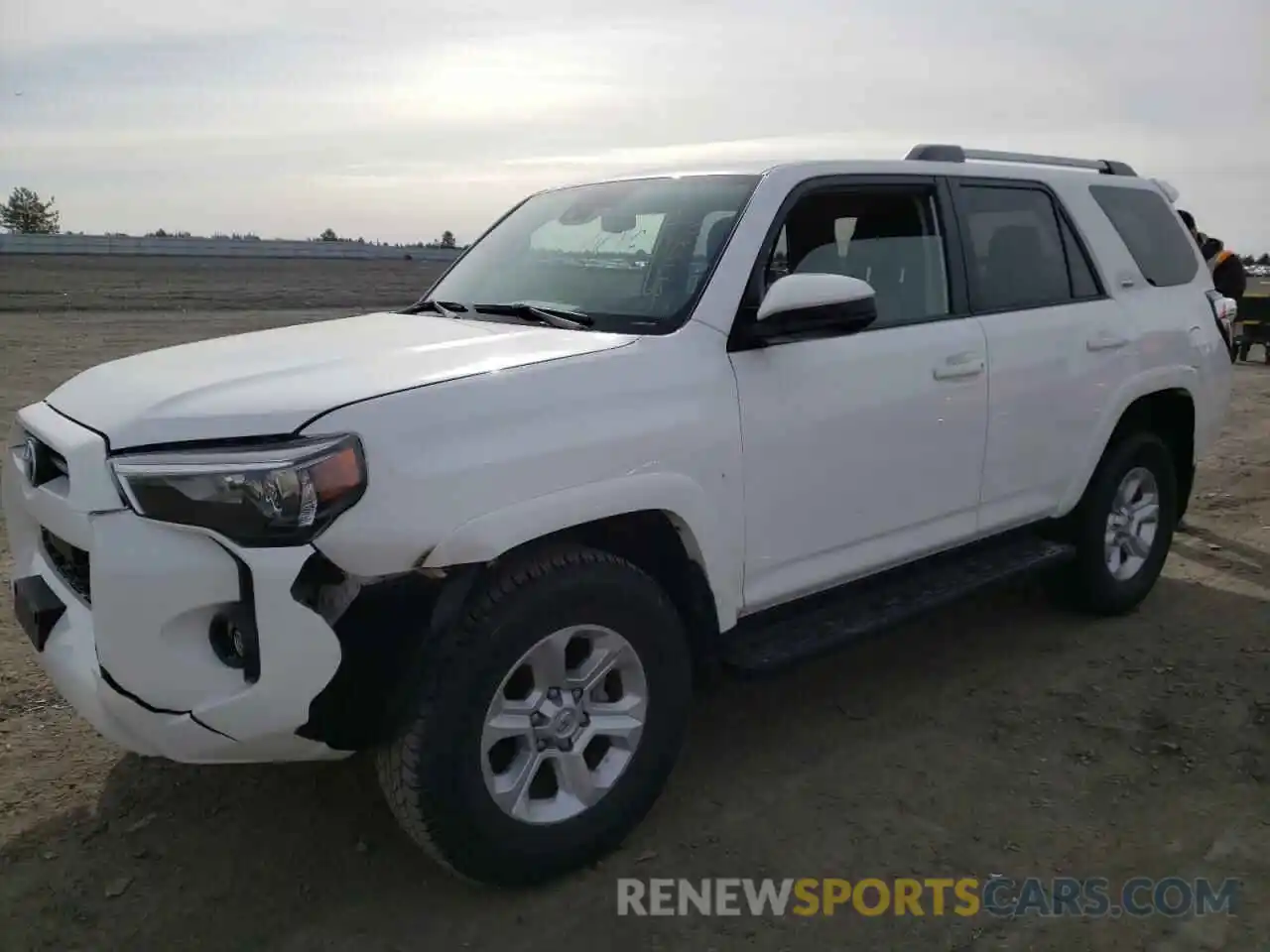 2 Photograph of a damaged car JTEMU5JR8M5932368 TOYOTA 4RUNNER 2021