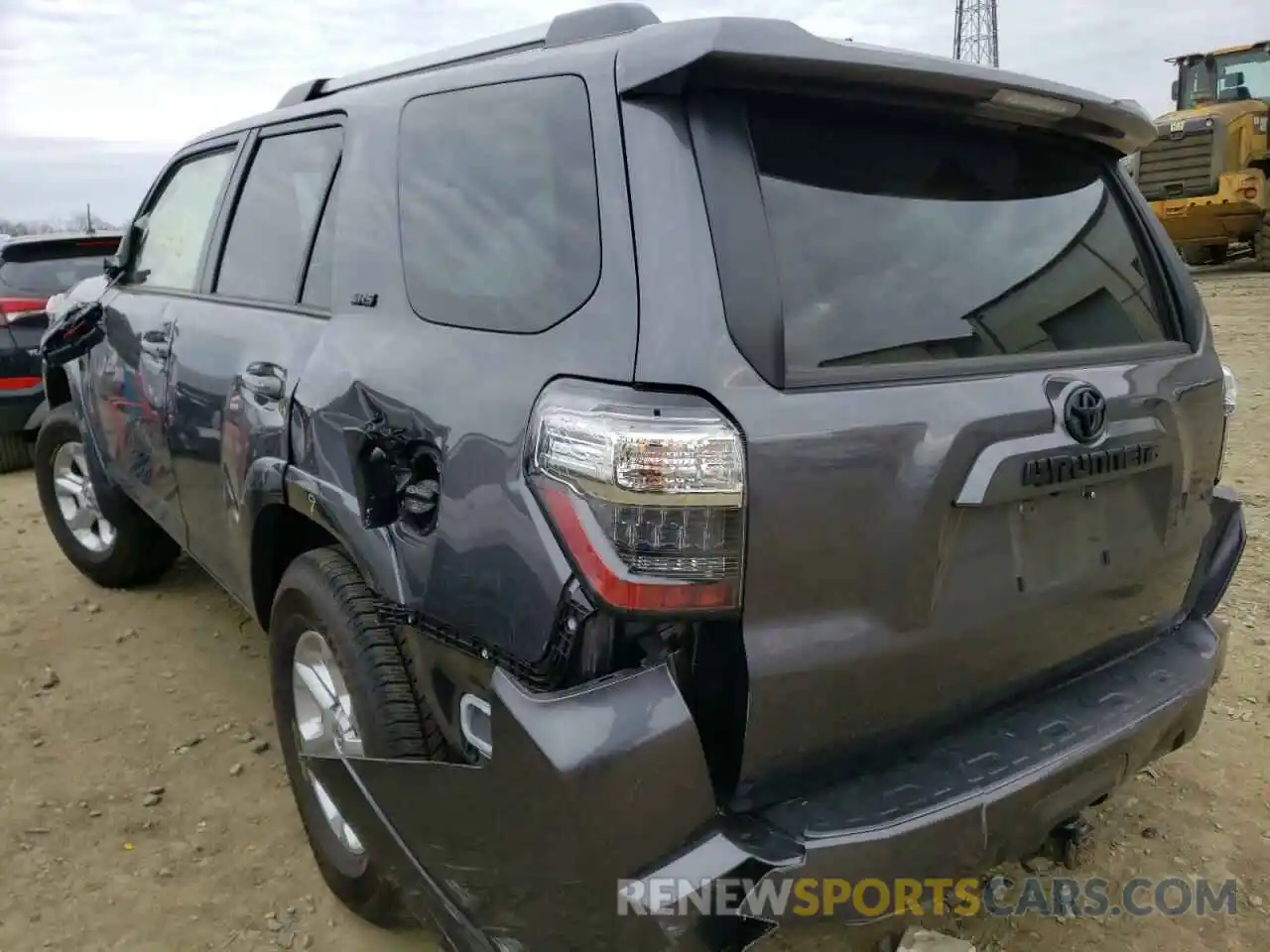 3 Photograph of a damaged car JTEMU5JR8M5935304 TOYOTA 4RUNNER 2021