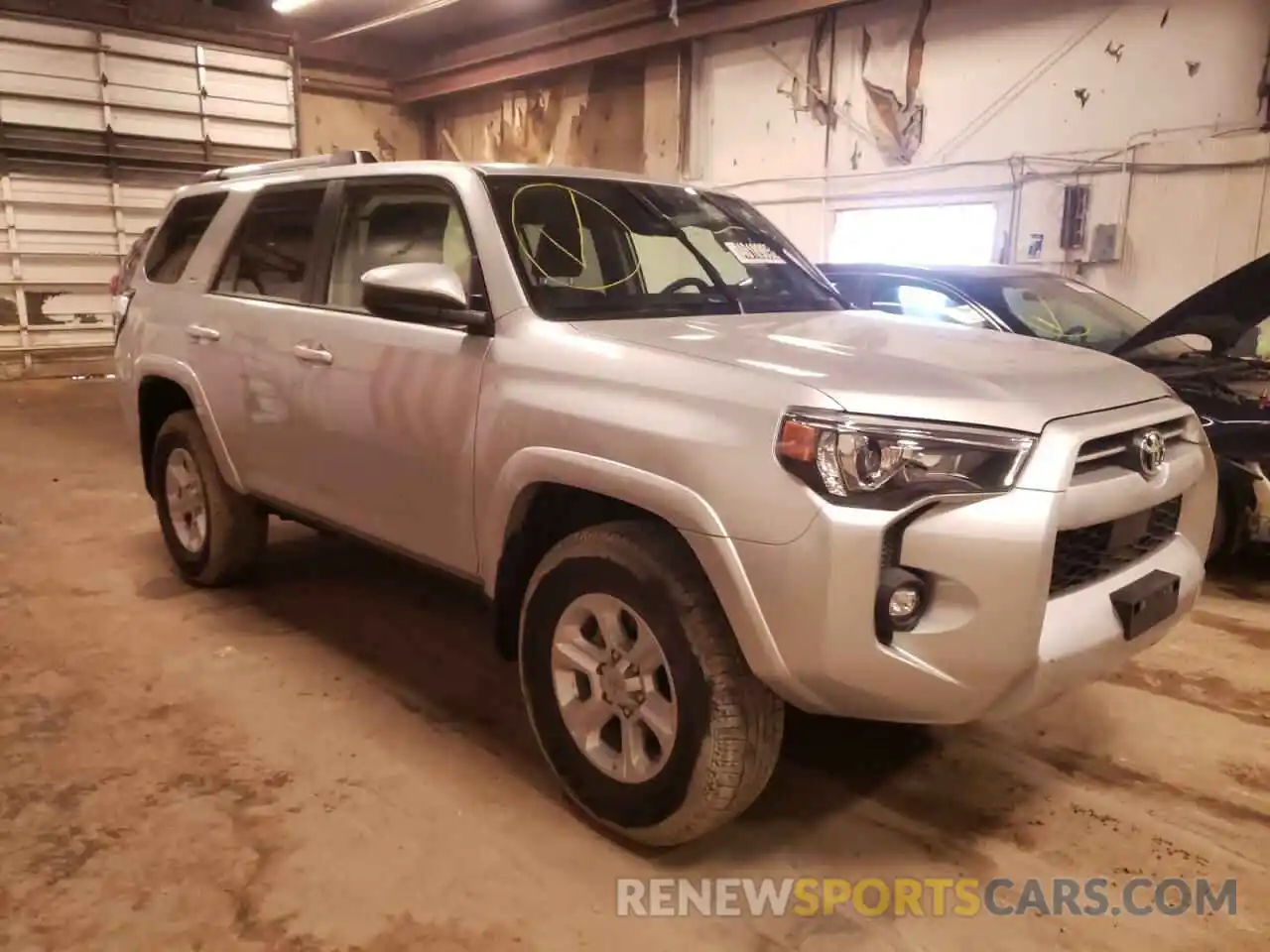 1 Photograph of a damaged car JTEMU5JR8M5948750 TOYOTA 4RUNNER 2021