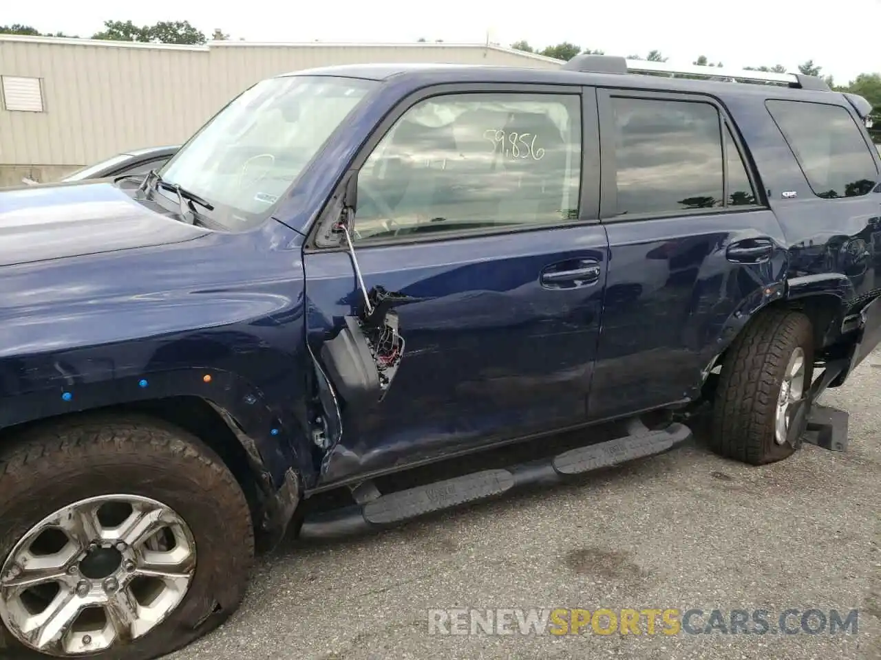 9 Photograph of a damaged car JTEMU5JR9M5865604 TOYOTA 4RUNNER 2021