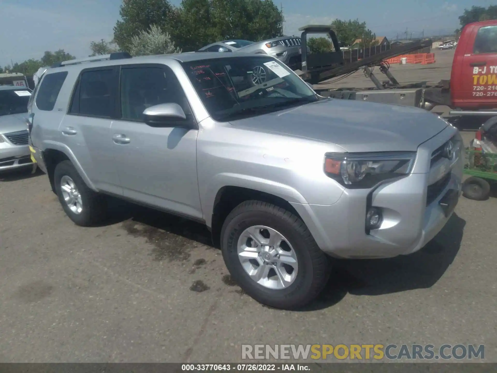 1 Photograph of a damaged car JTEMU5JR9M5907107 TOYOTA 4RUNNER 2021