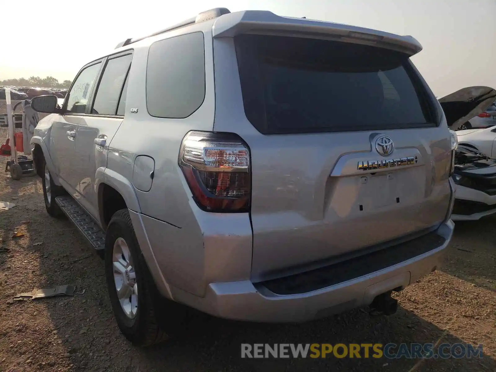 3 Photograph of a damaged car JTEMU5JR9M5908130 TOYOTA 4RUNNER 2021