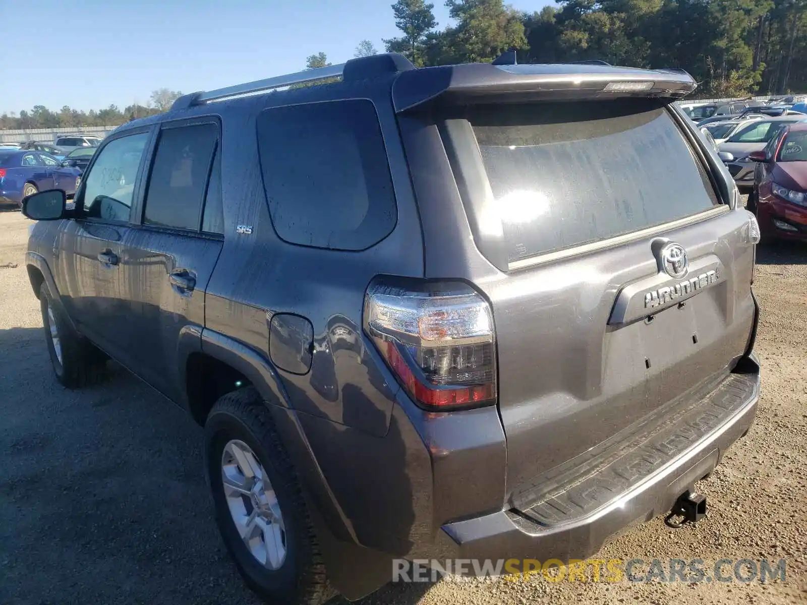 3 Photograph of a damaged car JTEMU5JR9M5915112 TOYOTA 4RUNNER 2021