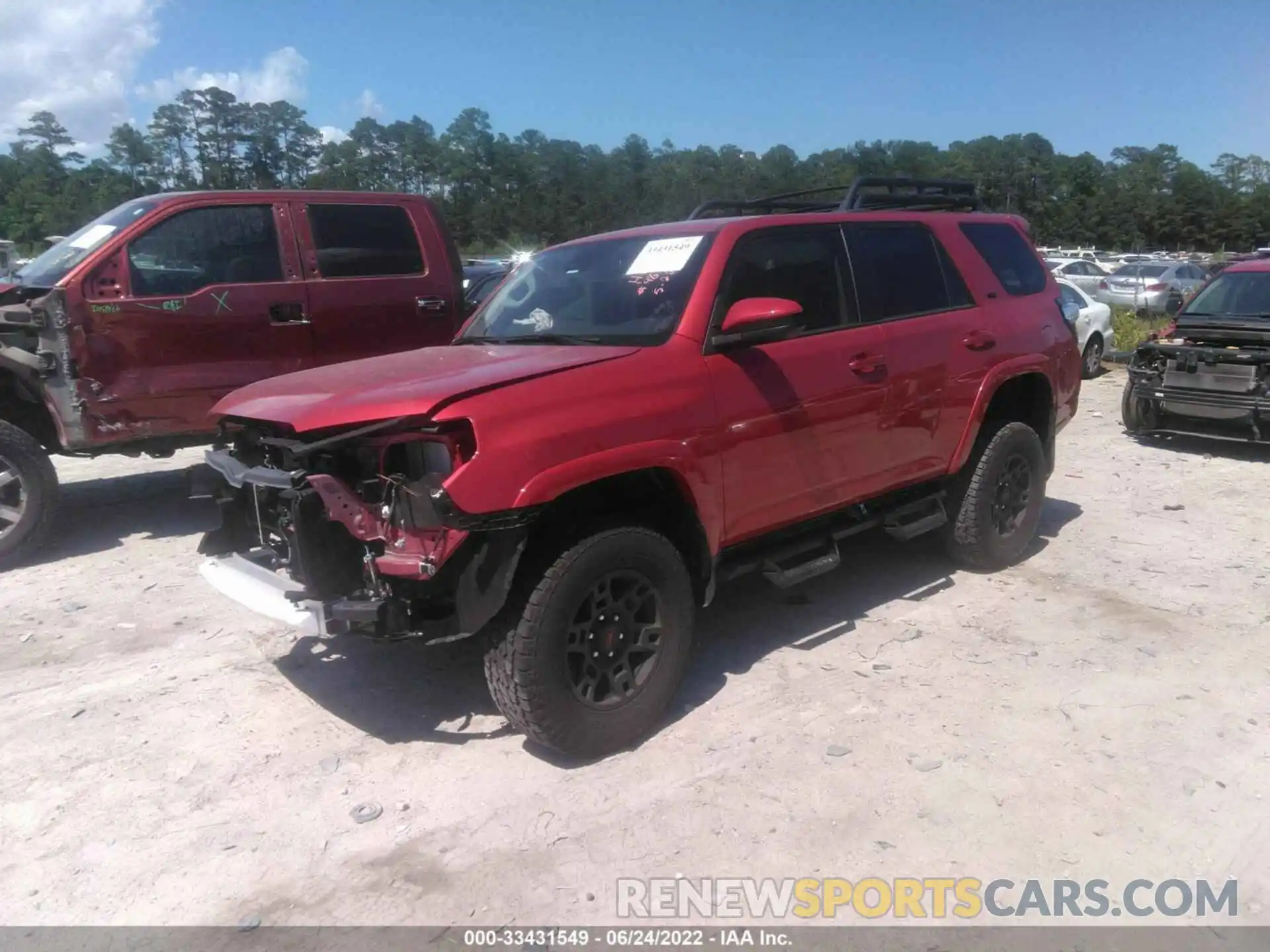 2 Photograph of a damaged car JTEMU5JRXM5862565 TOYOTA 4RUNNER 2021