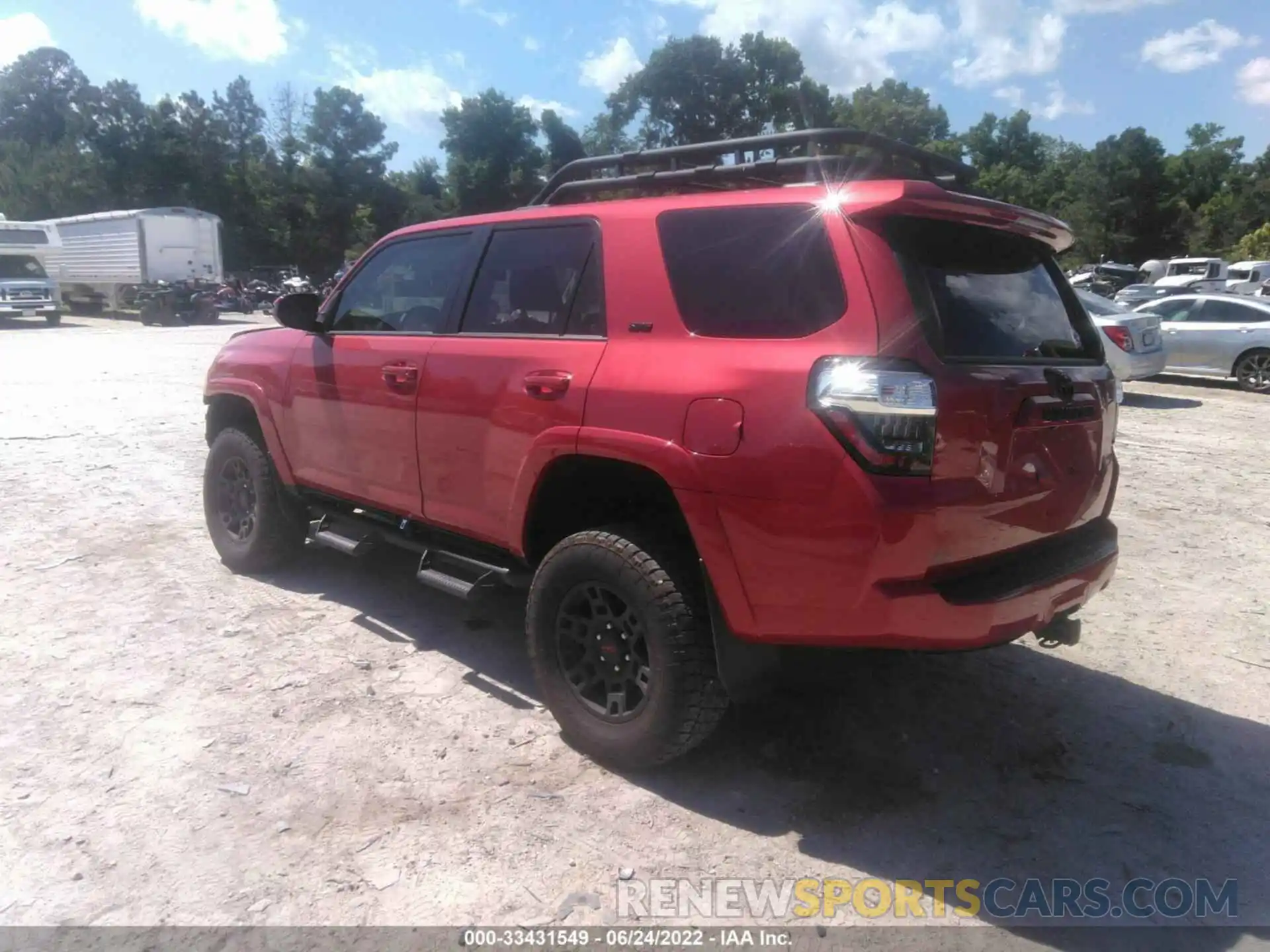 3 Photograph of a damaged car JTEMU5JRXM5862565 TOYOTA 4RUNNER 2021