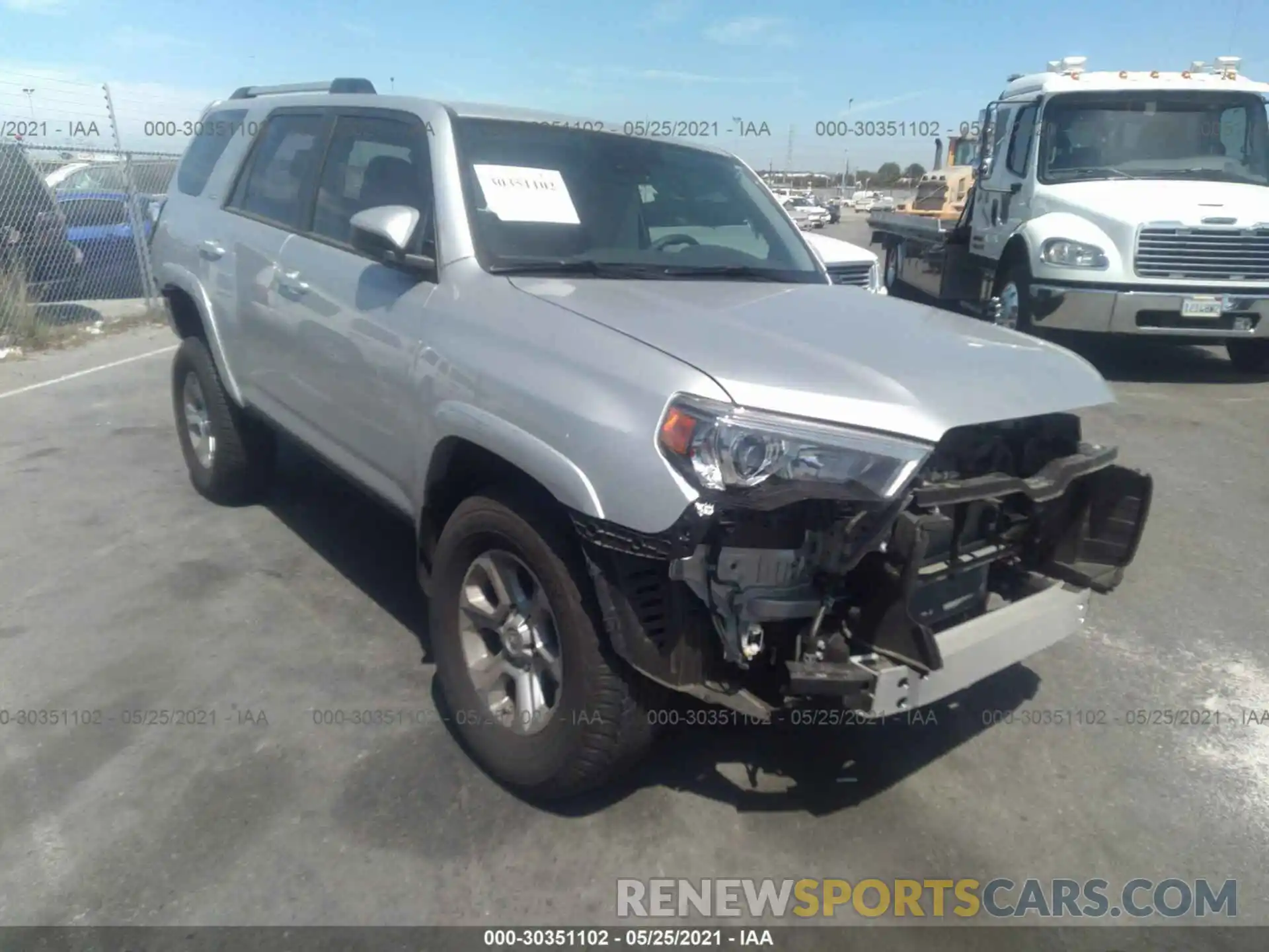 1 Photograph of a damaged car JTEMU5JRXM5863778 TOYOTA 4RUNNER 2021