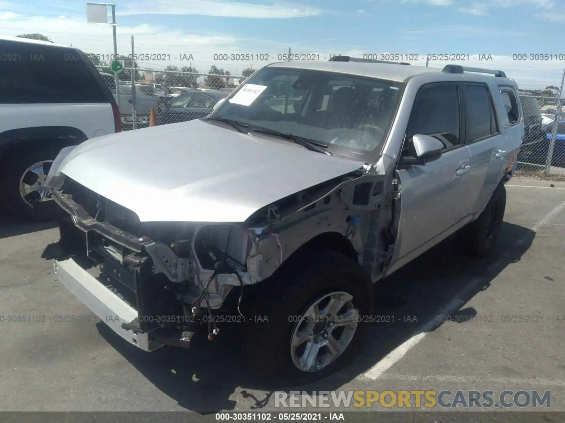 2 Photograph of a damaged car JTEMU5JRXM5863778 TOYOTA 4RUNNER 2021