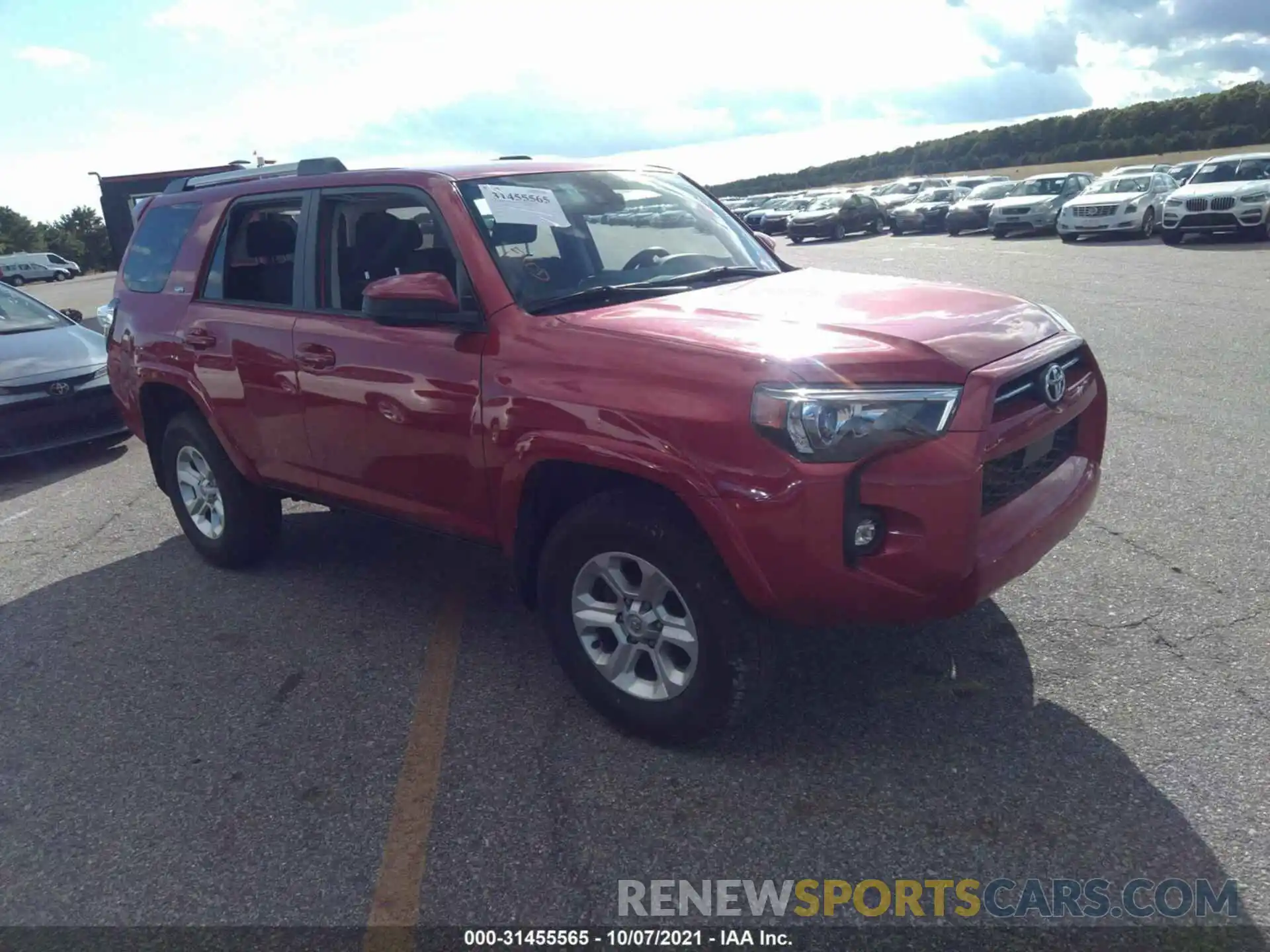 1 Photograph of a damaged car JTEMU5JRXM5893959 TOYOTA 4RUNNER 2021