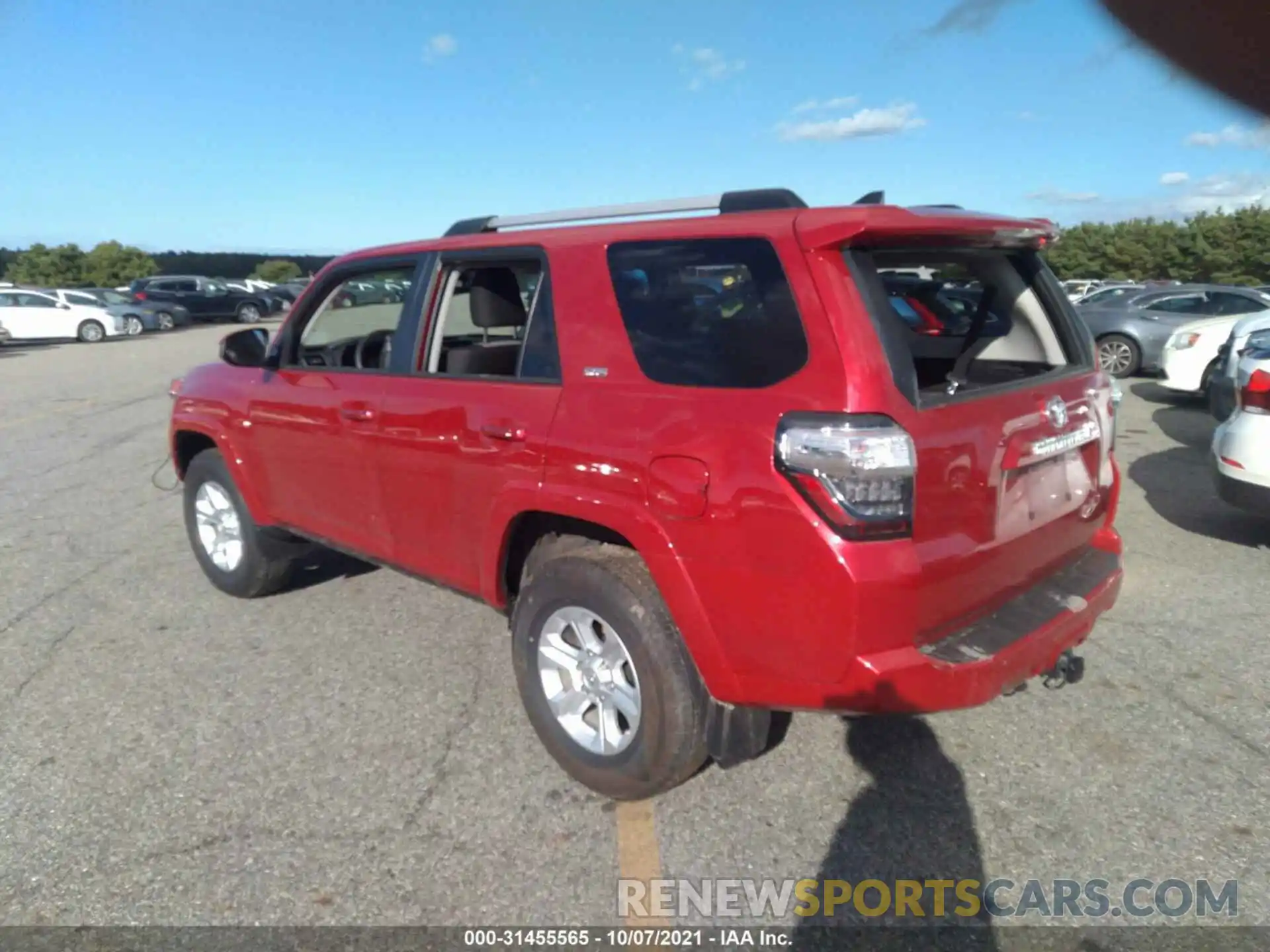 3 Photograph of a damaged car JTEMU5JRXM5893959 TOYOTA 4RUNNER 2021