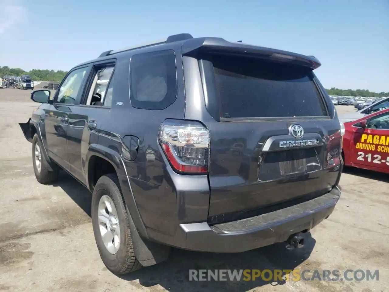 3 Photograph of a damaged car JTEMU5JRXM5896246 TOYOTA 4RUNNER 2021