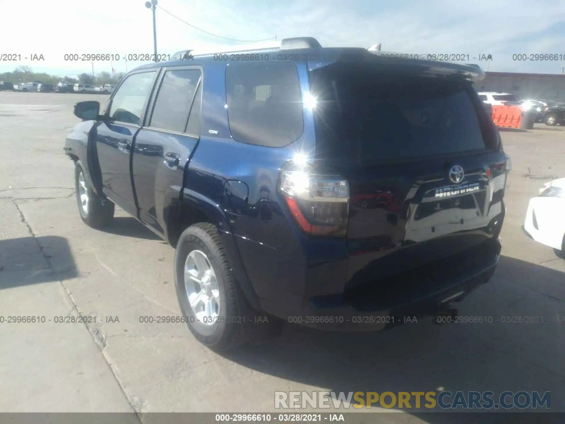 3 Photograph of a damaged car JTEMU5JRXM5907164 TOYOTA 4RUNNER 2021