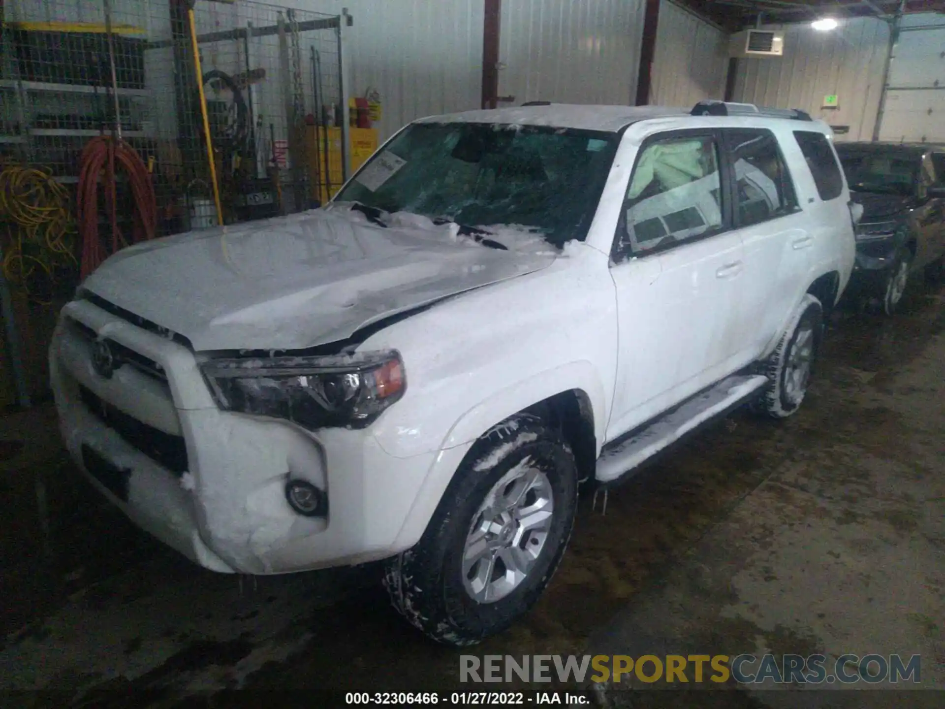 2 Photograph of a damaged car JTEMU5JRXM5909531 TOYOTA 4RUNNER 2021