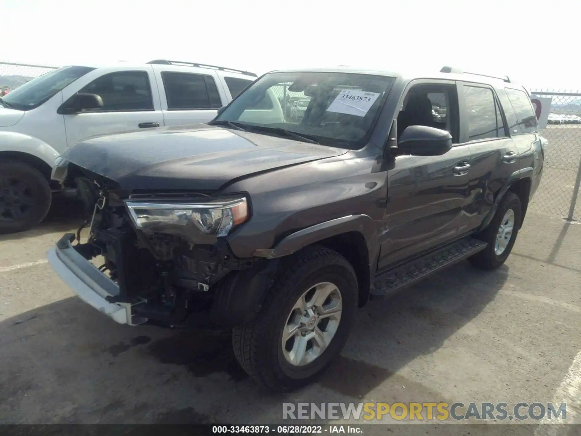 2 Photograph of a damaged car JTEMU5JRXM5922733 TOYOTA 4RUNNER 2021