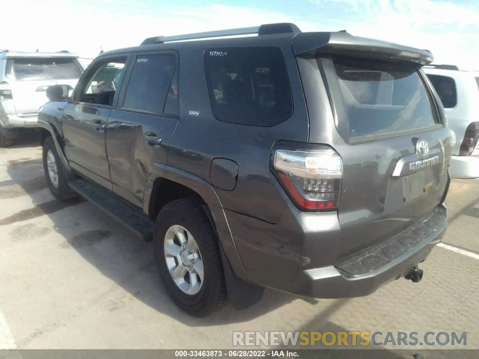 3 Photograph of a damaged car JTEMU5JRXM5922733 TOYOTA 4RUNNER 2021