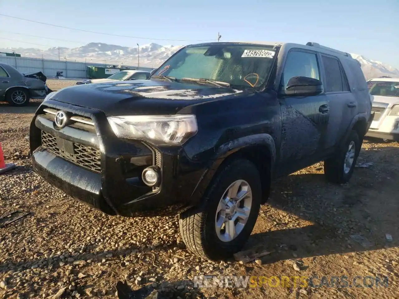 2 Photograph of a damaged car JTEMU5JRXM5926183 TOYOTA 4RUNNER 2021