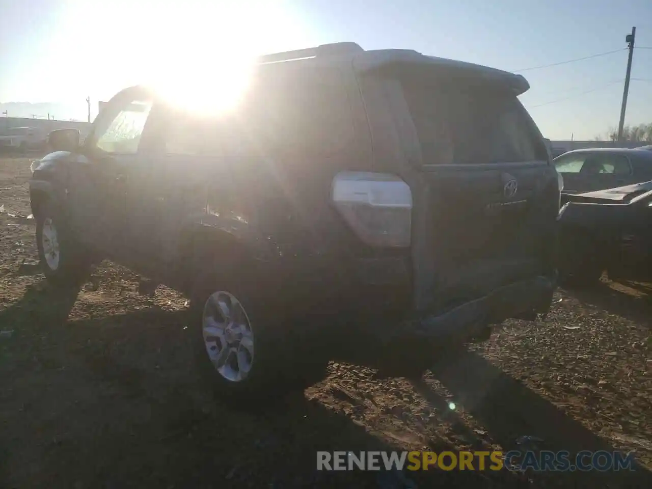 3 Photograph of a damaged car JTEMU5JRXM5926183 TOYOTA 4RUNNER 2021