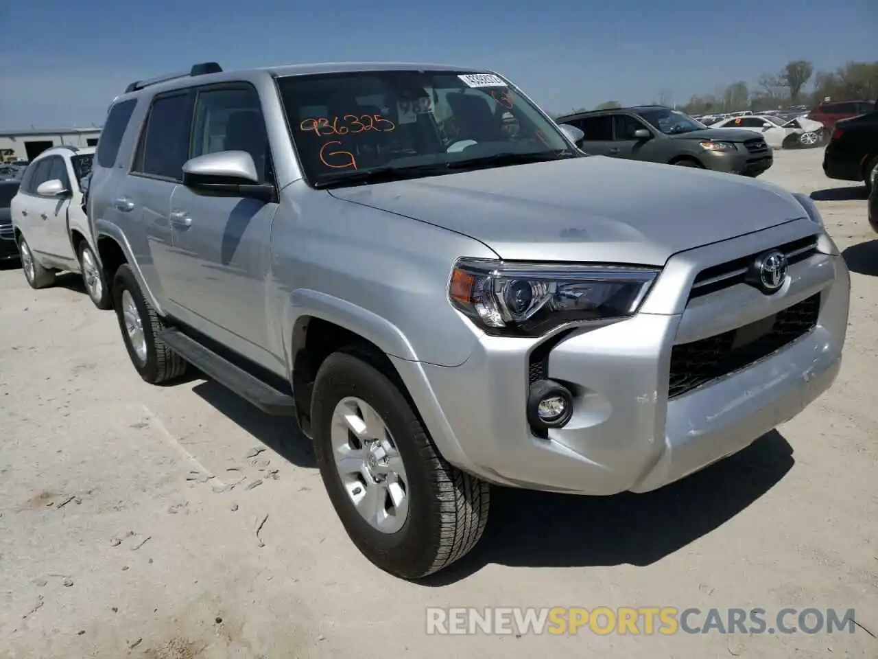 1 Фотография поврежденного автомобиля JTEMU5JRXM5936325 TOYOTA 4RUNNER 2021