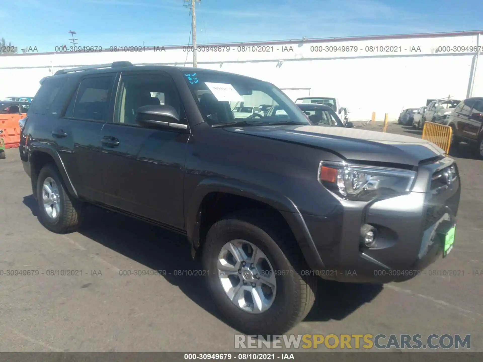 1 Photograph of a damaged car JTEMU5JRXM5940486 TOYOTA 4RUNNER 2021