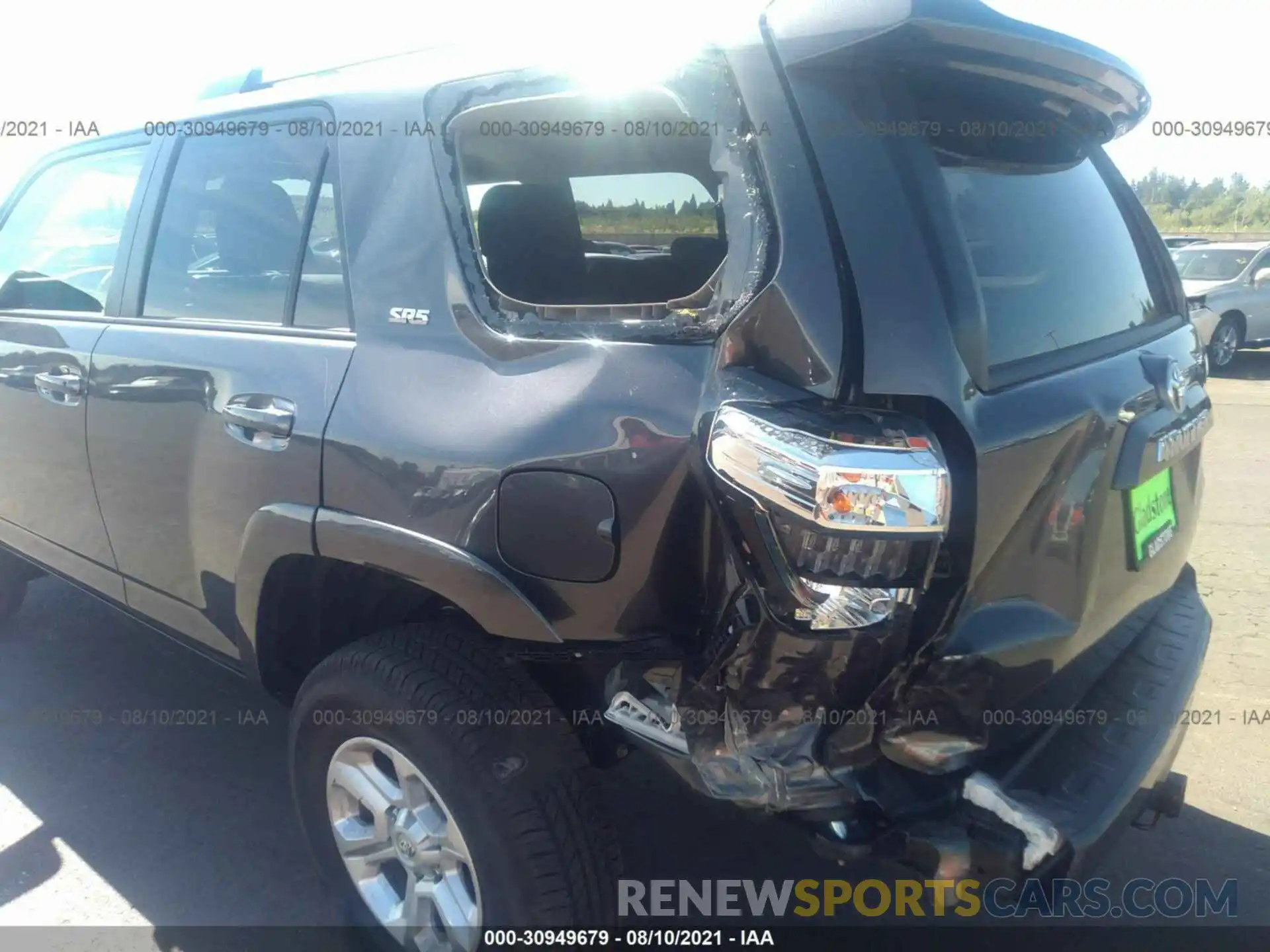 6 Photograph of a damaged car JTEMU5JRXM5940486 TOYOTA 4RUNNER 2021