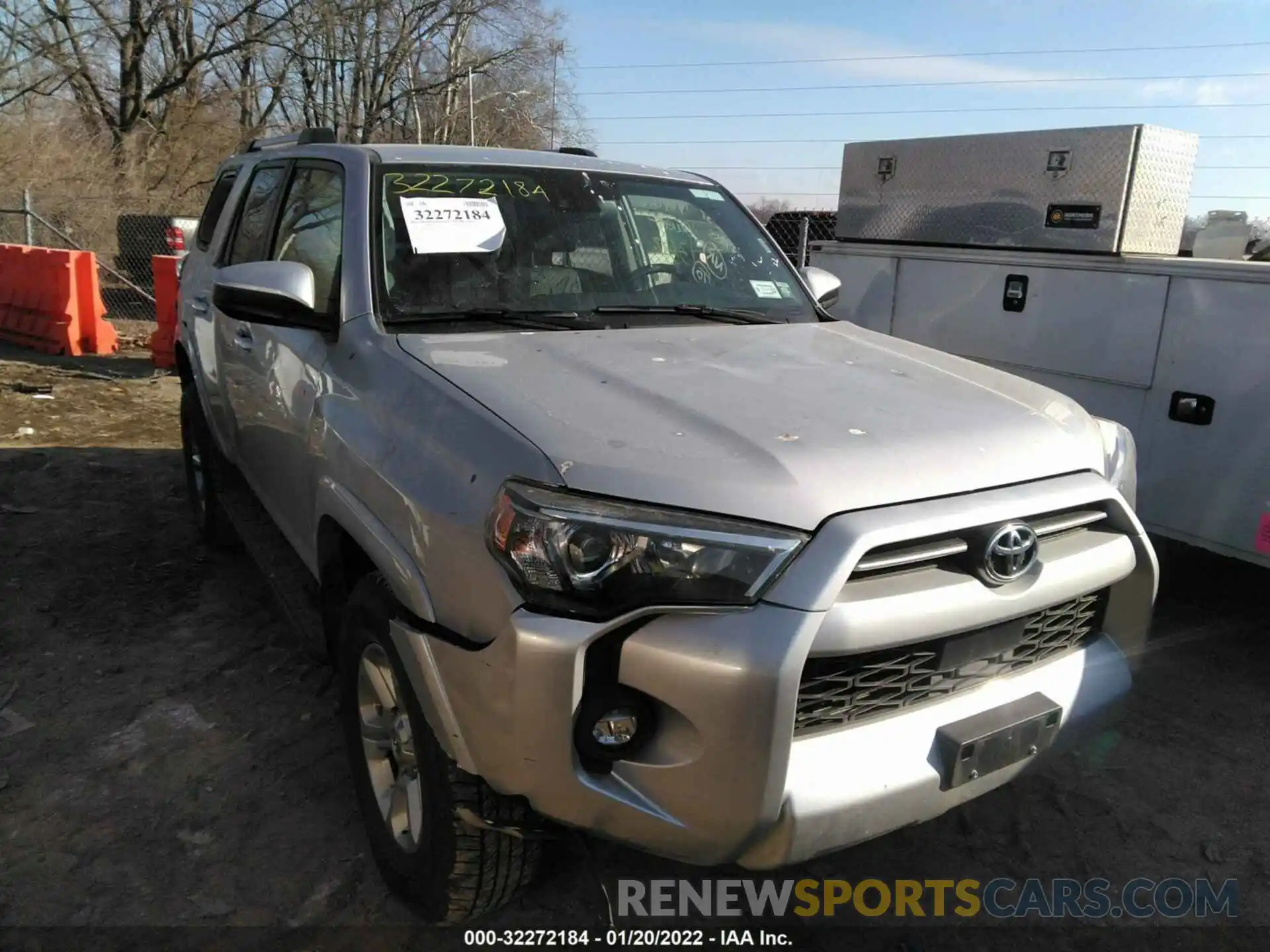 1 Photograph of a damaged car JTEMU5JRXM5941234 TOYOTA 4RUNNER 2021