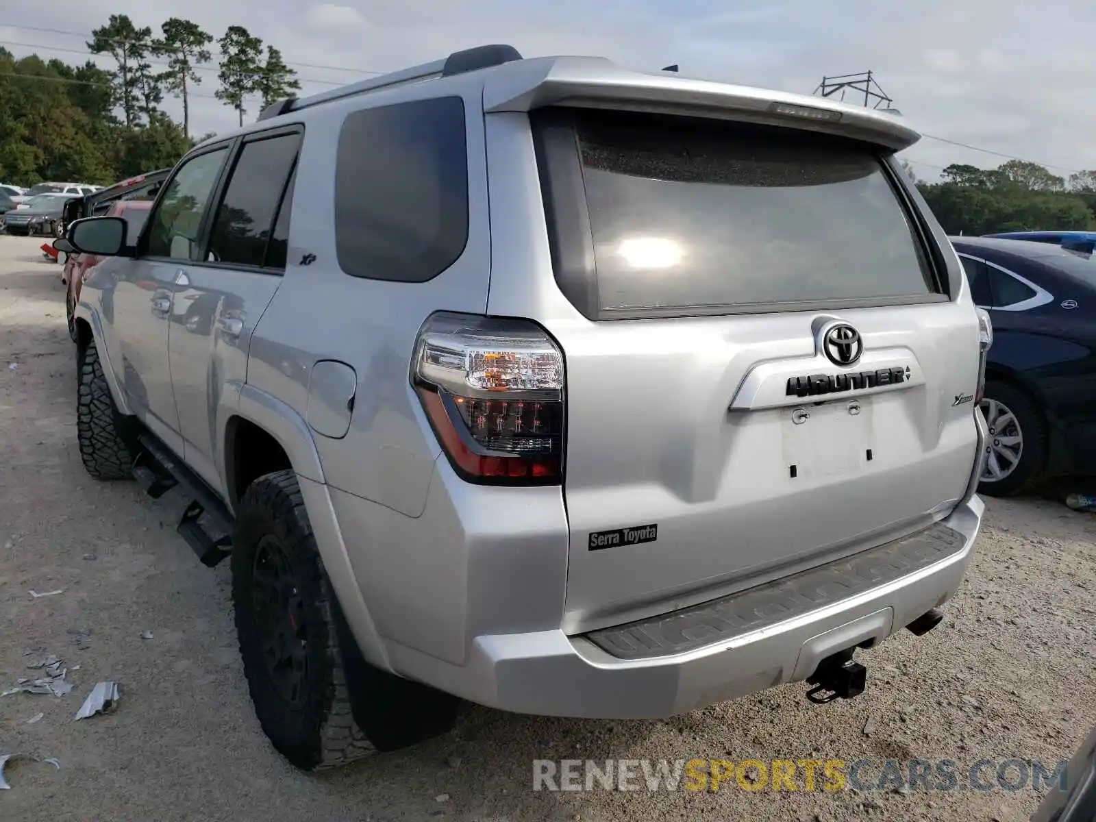 3 Photograph of a damaged car JTENU5JR0M5884238 TOYOTA 4RUNNER 2021