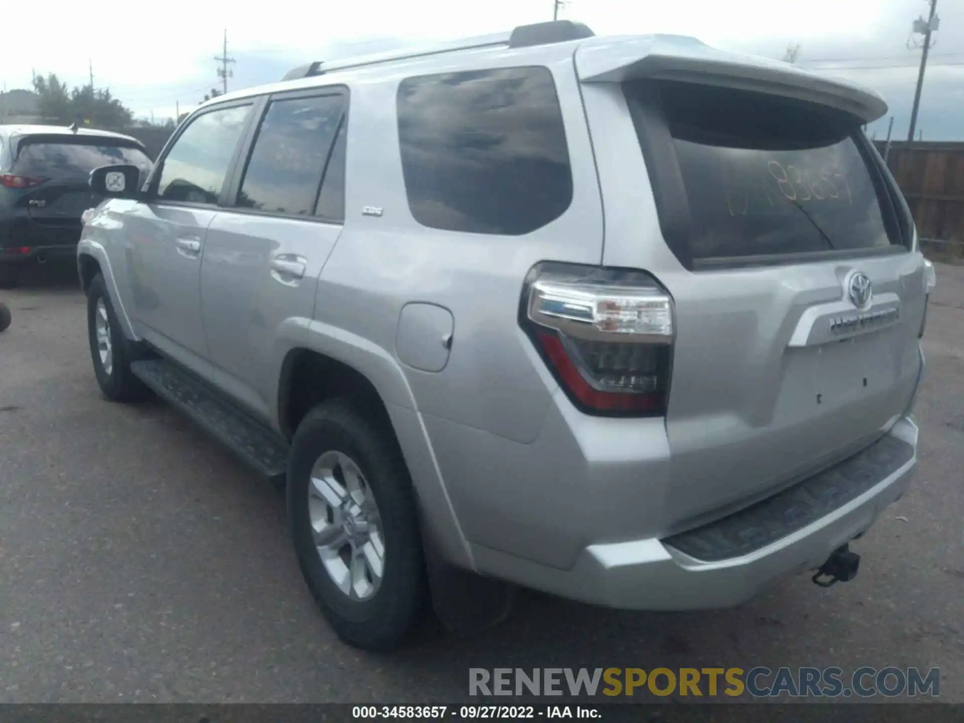 3 Photograph of a damaged car JTENU5JR0M5903712 TOYOTA 4RUNNER 2021