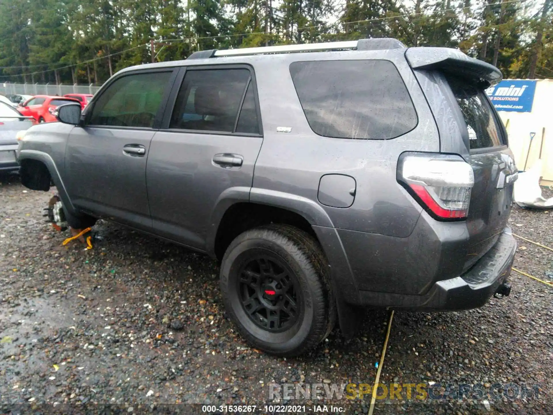 3 Фотография поврежденного автомобиля JTENU5JR0M5909526 TOYOTA 4RUNNER 2021