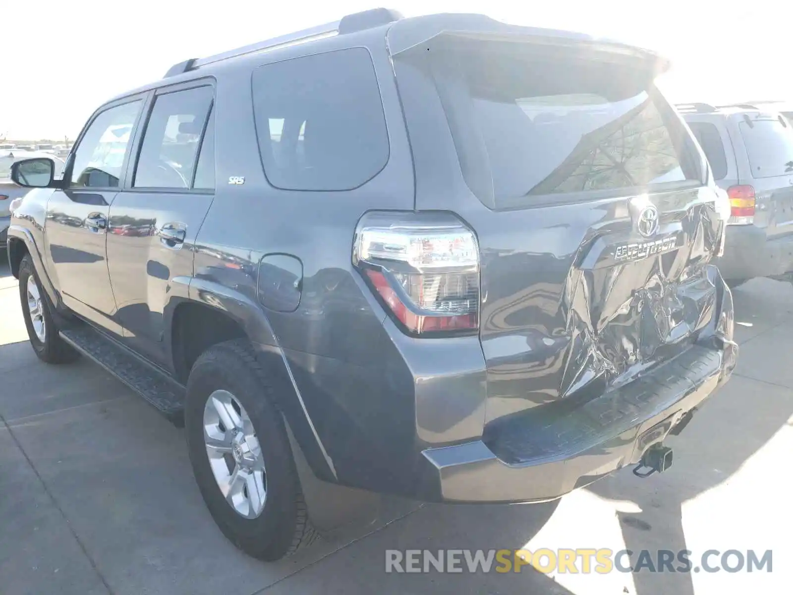 3 Photograph of a damaged car JTENU5JR0M5928884 TOYOTA 4RUNNER 2021