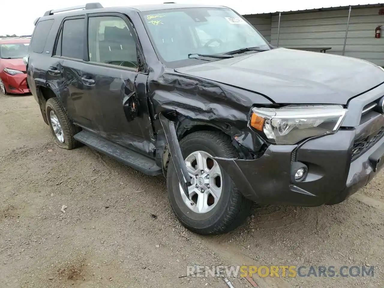 9 Photograph of a damaged car JTENU5JR0M5934555 TOYOTA 4RUNNER 2021