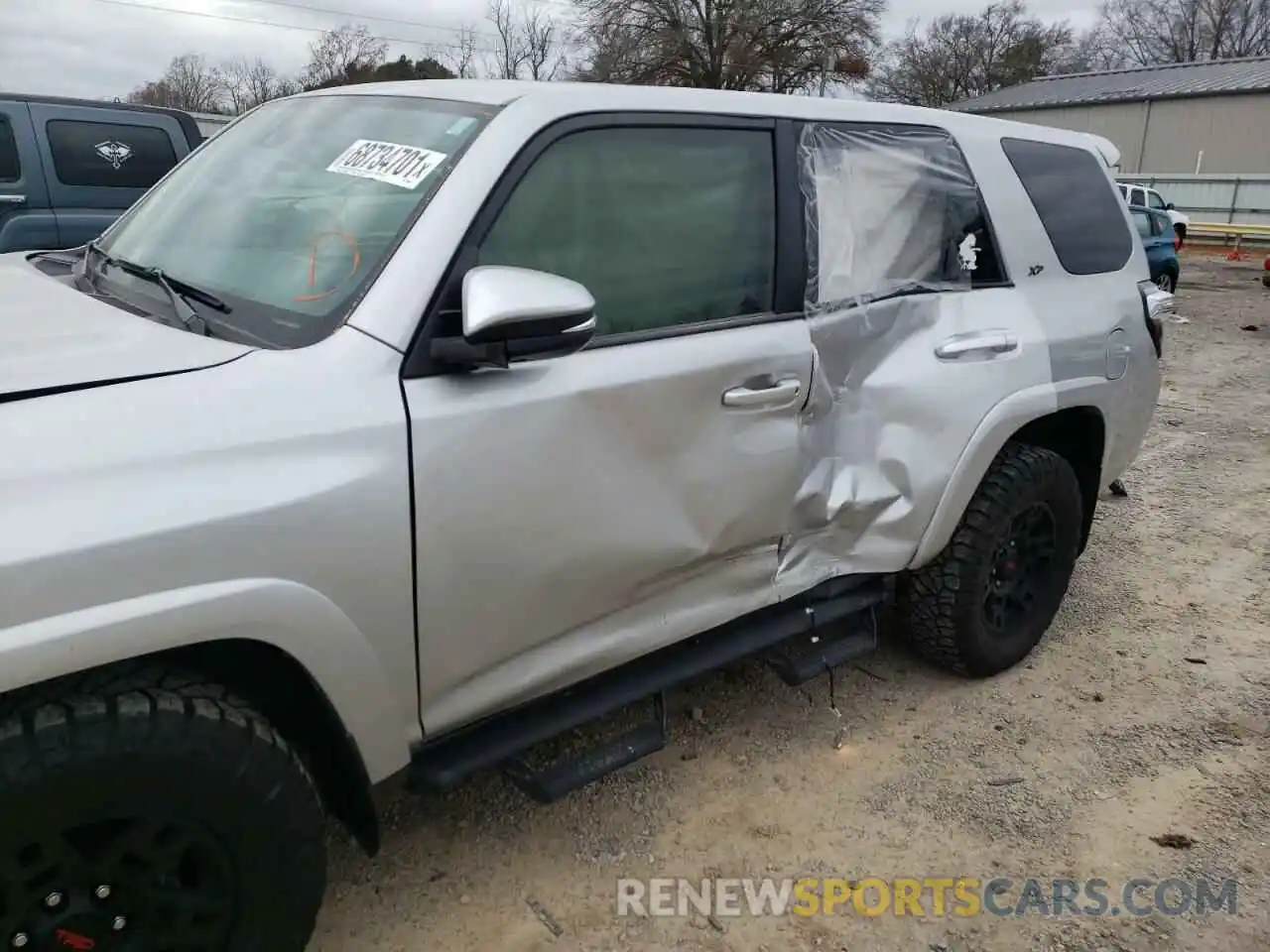 9 Photograph of a damaged car JTENU5JR1M5839289 TOYOTA 4RUNNER 2021