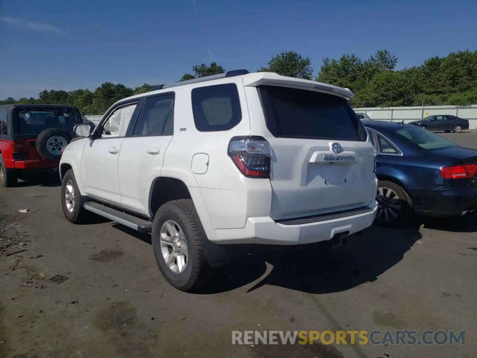 3 Photograph of a damaged car JTENU5JR1M5860370 TOYOTA 4RUNNER 2021