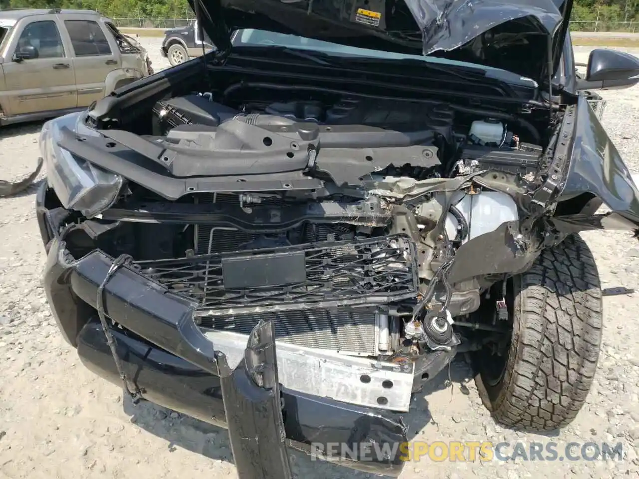 9 Photograph of a damaged car JTENU5JR1M5861079 TOYOTA 4RUNNER 2021