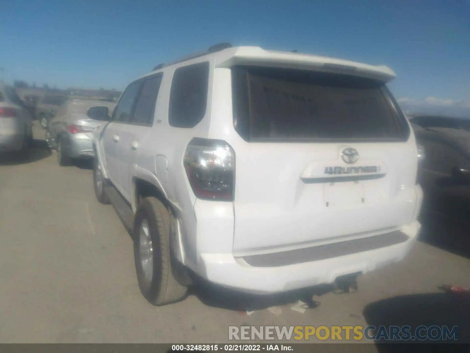 3 Photograph of a damaged car JTENU5JR1M5906974 TOYOTA 4RUNNER 2021