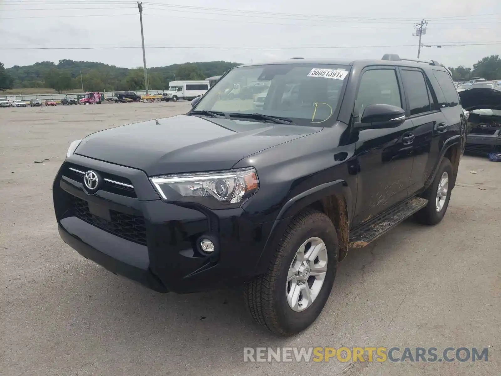 2 Photograph of a damaged car JTENU5JR2M5868378 TOYOTA 4RUNNER 2021