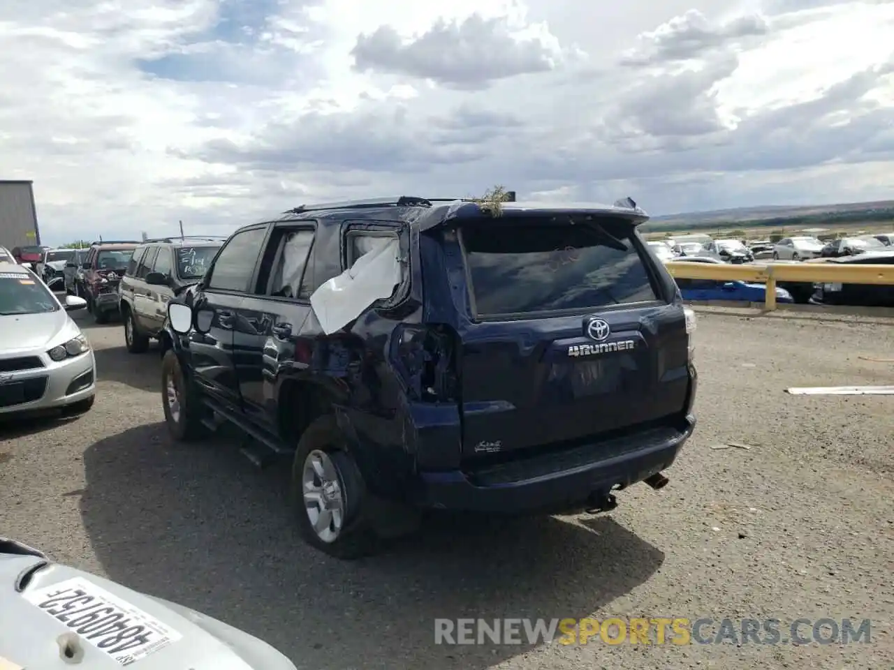 3 Photograph of a damaged car JTENU5JR2M5919331 TOYOTA 4RUNNER 2021