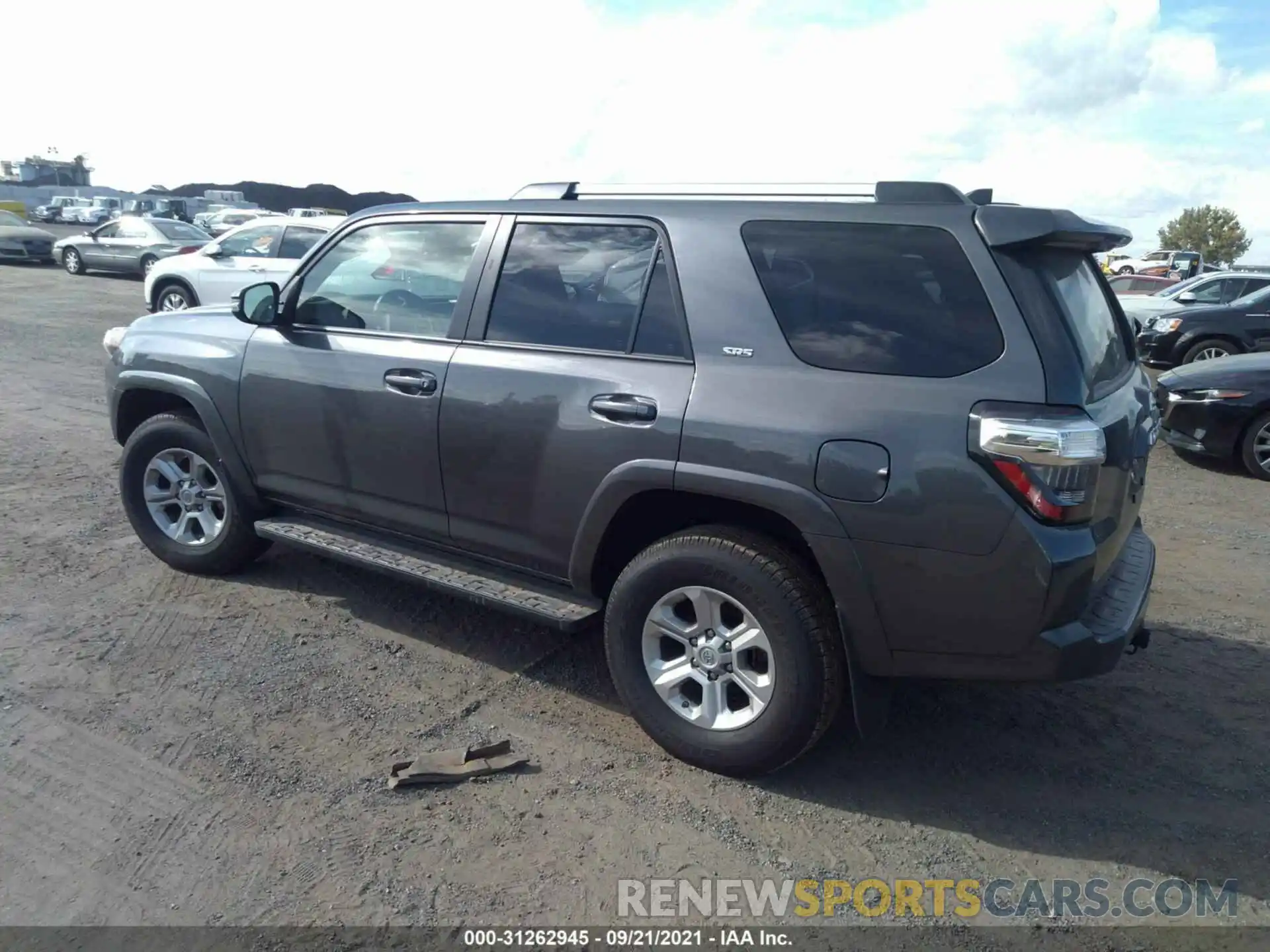 3 Photograph of a damaged car JTENU5JR3M5856482 TOYOTA 4RUNNER 2021