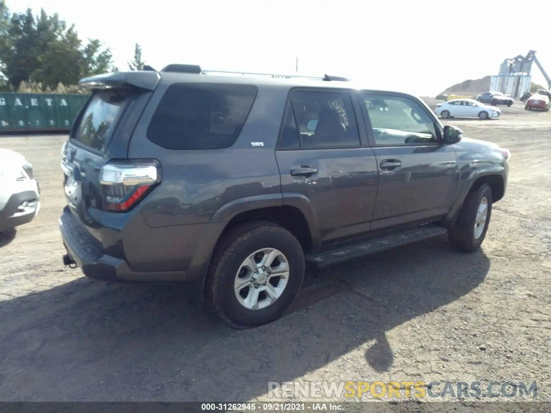 4 Photograph of a damaged car JTENU5JR3M5856482 TOYOTA 4RUNNER 2021