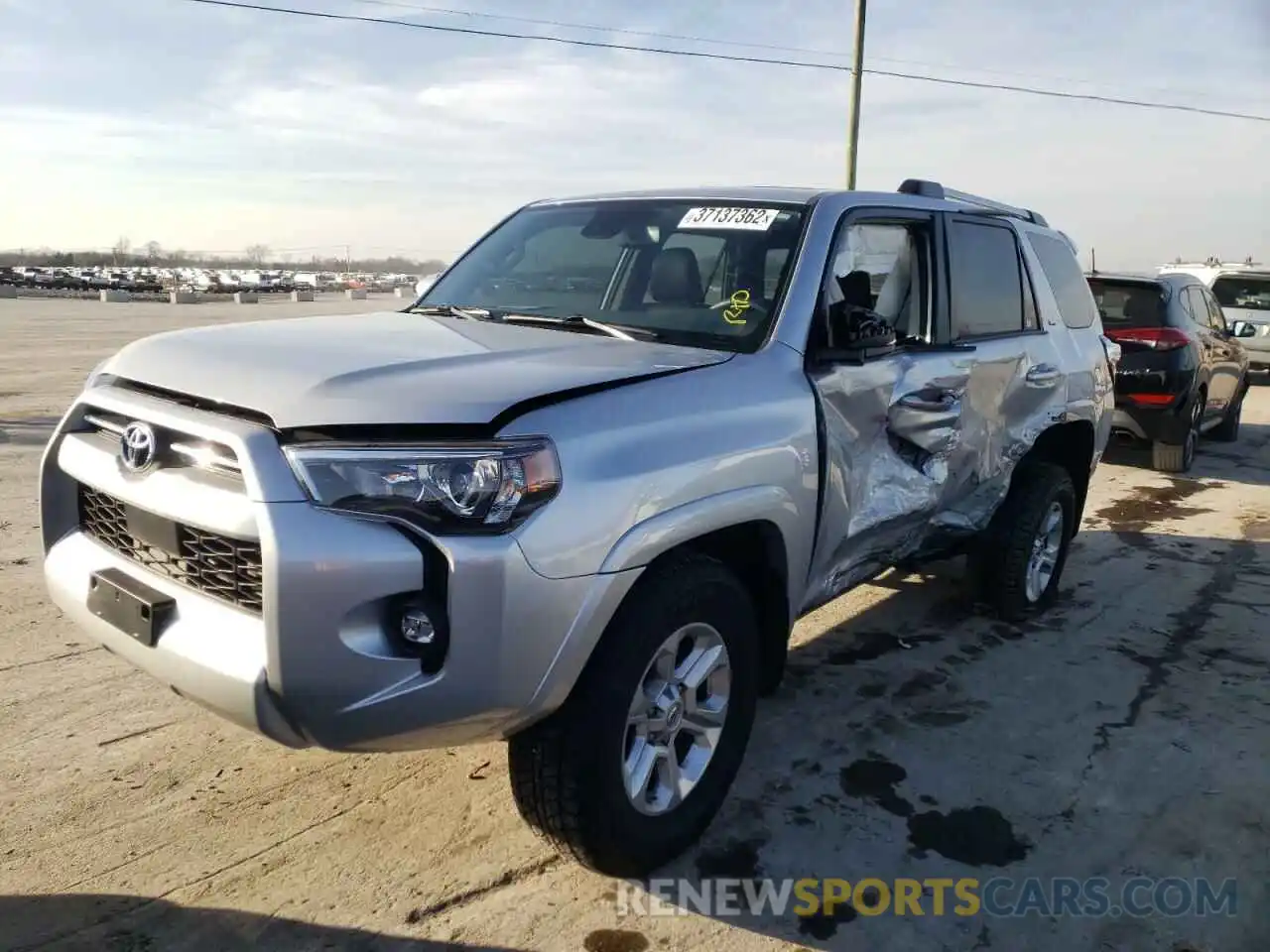 2 Photograph of a damaged car JTENU5JR3M5866901 TOYOTA 4RUNNER 2021